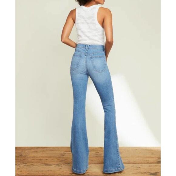 Veronica Beard Sheridan Bell Bottom Jeans Lakeshore Wash Size 32 High Rise - Picture 7 of 11